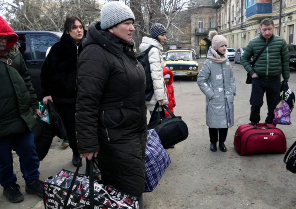 Ewakuacja mieszkańców. Źródło: https://news.ru/regions/v-belgorodskoj-oblasti-obyavlena-evakuaciya-sel-zhuravlevka-i-nehoteevka/